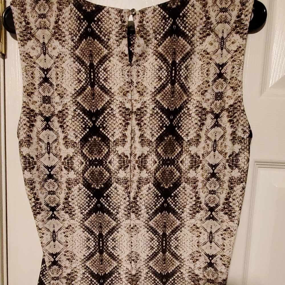 Tank top - Picture 2 of 3